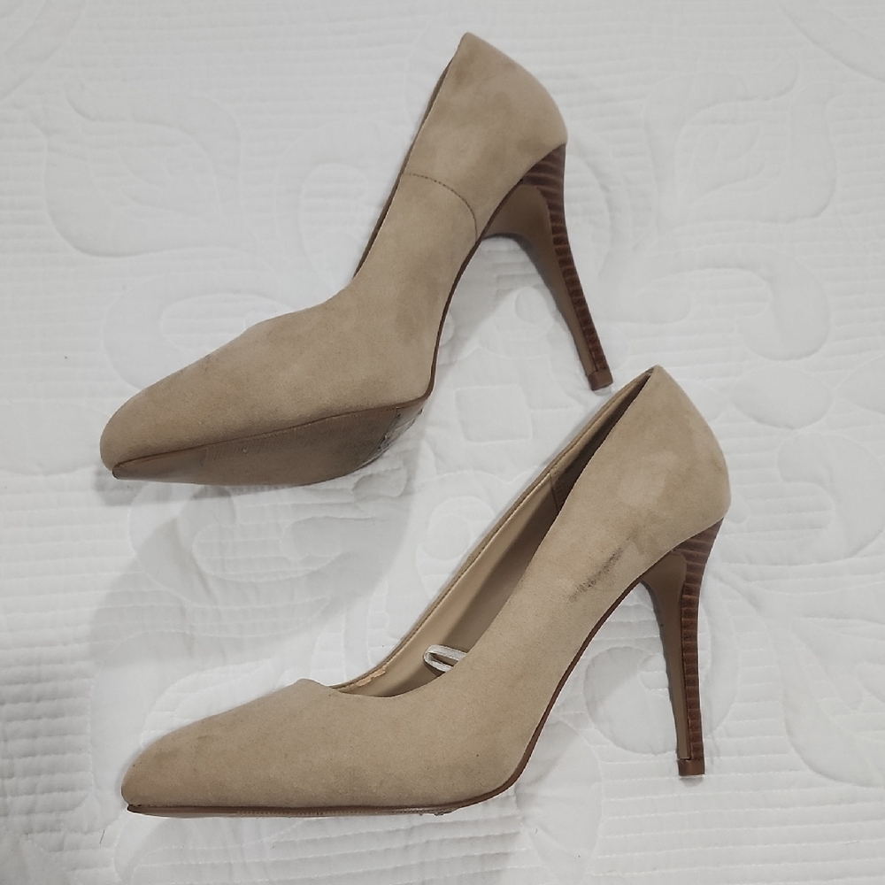 Elegant Tan Women's Pumps